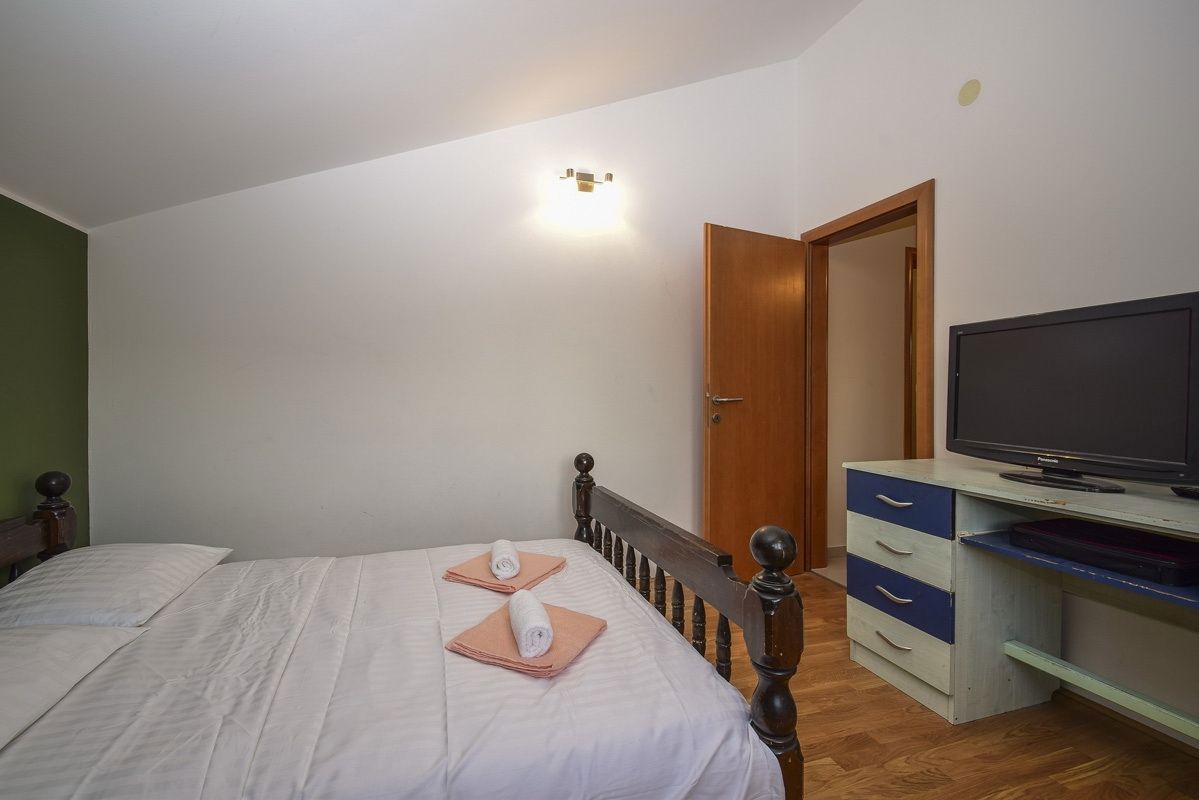 House For sale - ŠIBENSKO-KNINSKA VODICE