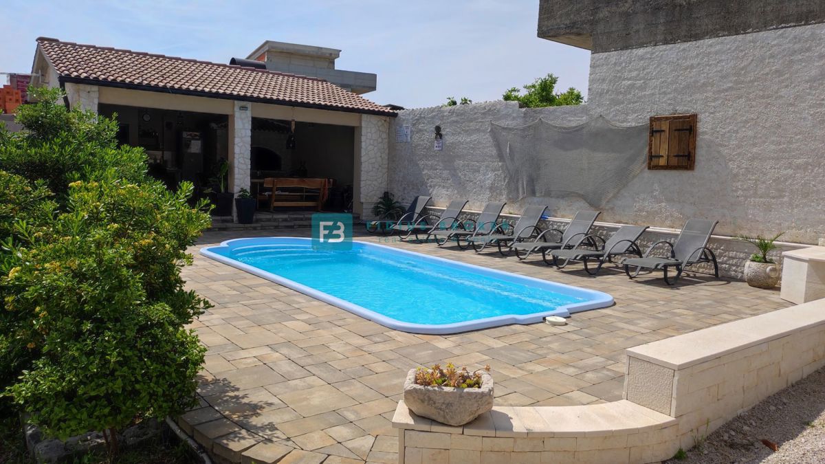 House For sale - šibensko-kninska Vodice - foto 5/23