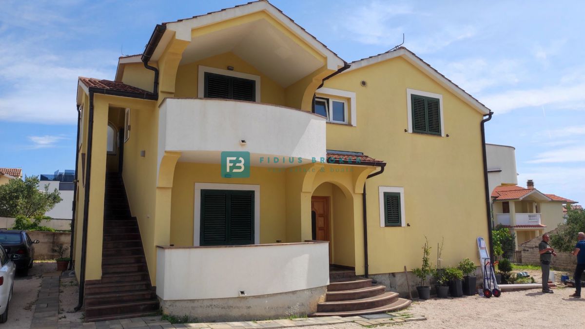 House For sale - ŠIBENSKO-KNINSKA VODICE
