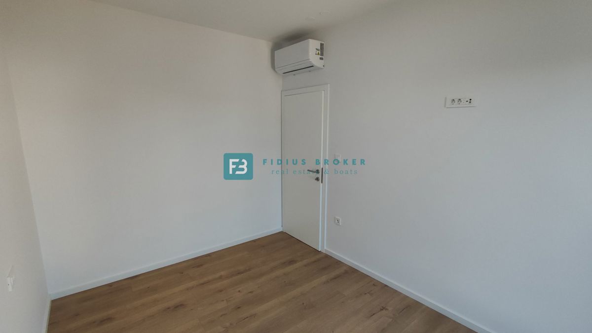 Flat For sale - ŠIBENSKO-KNINSKA VODICE