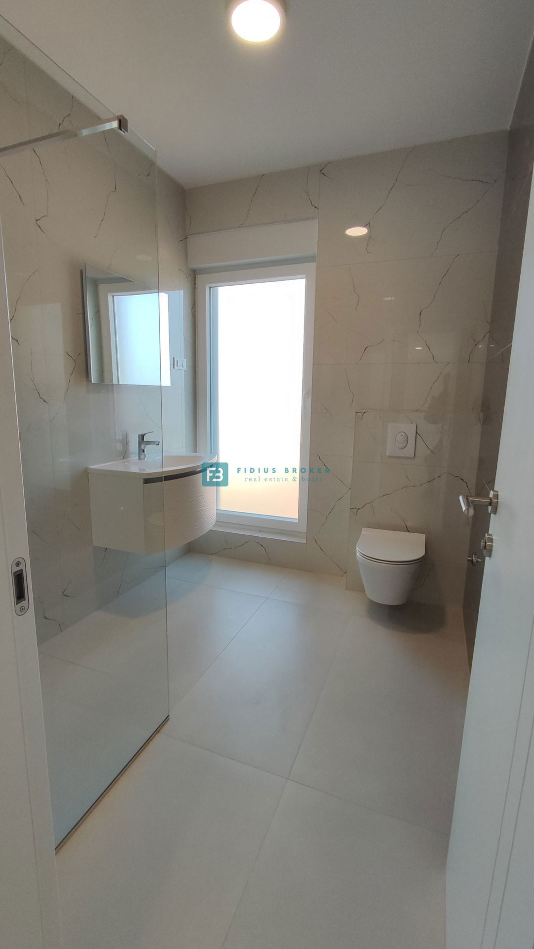Flat For sale - ŠIBENSKO-KNINSKA VODICE