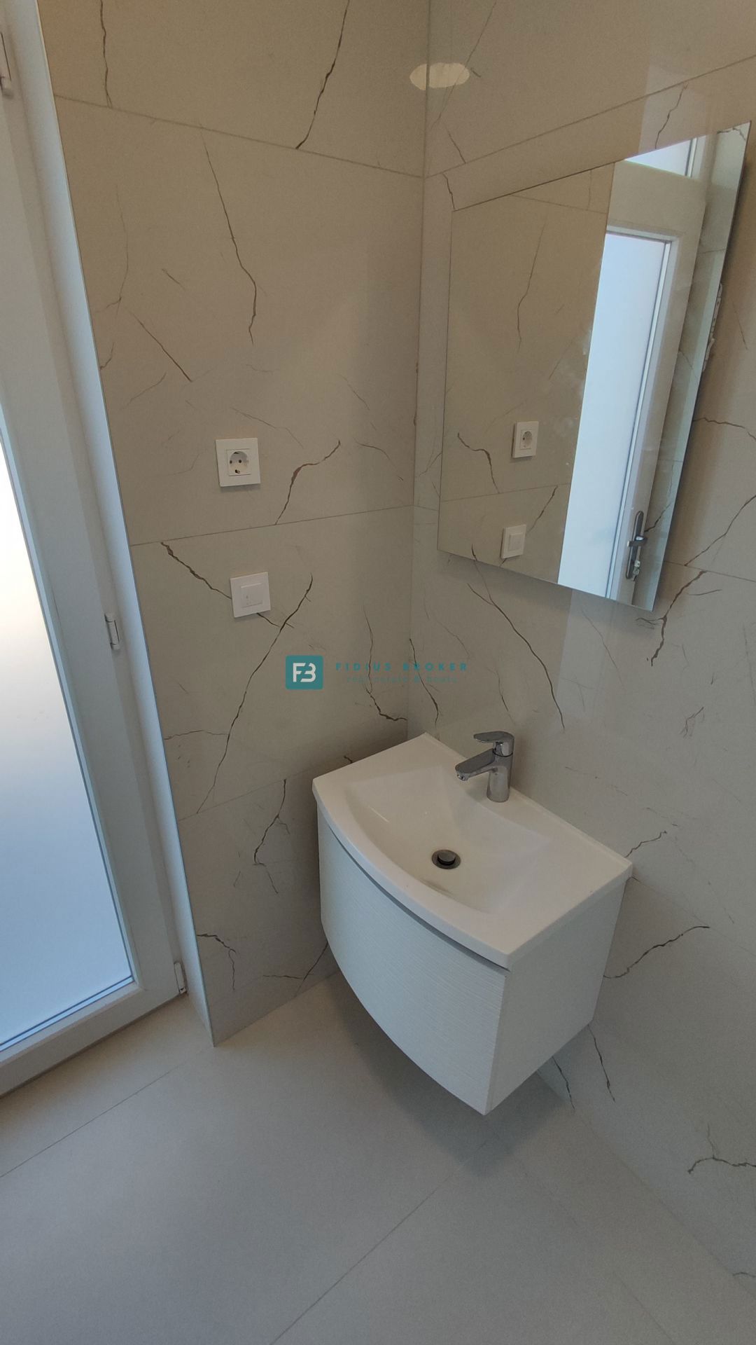 Flat For sale - ŠIBENSKO-KNINSKA VODICE