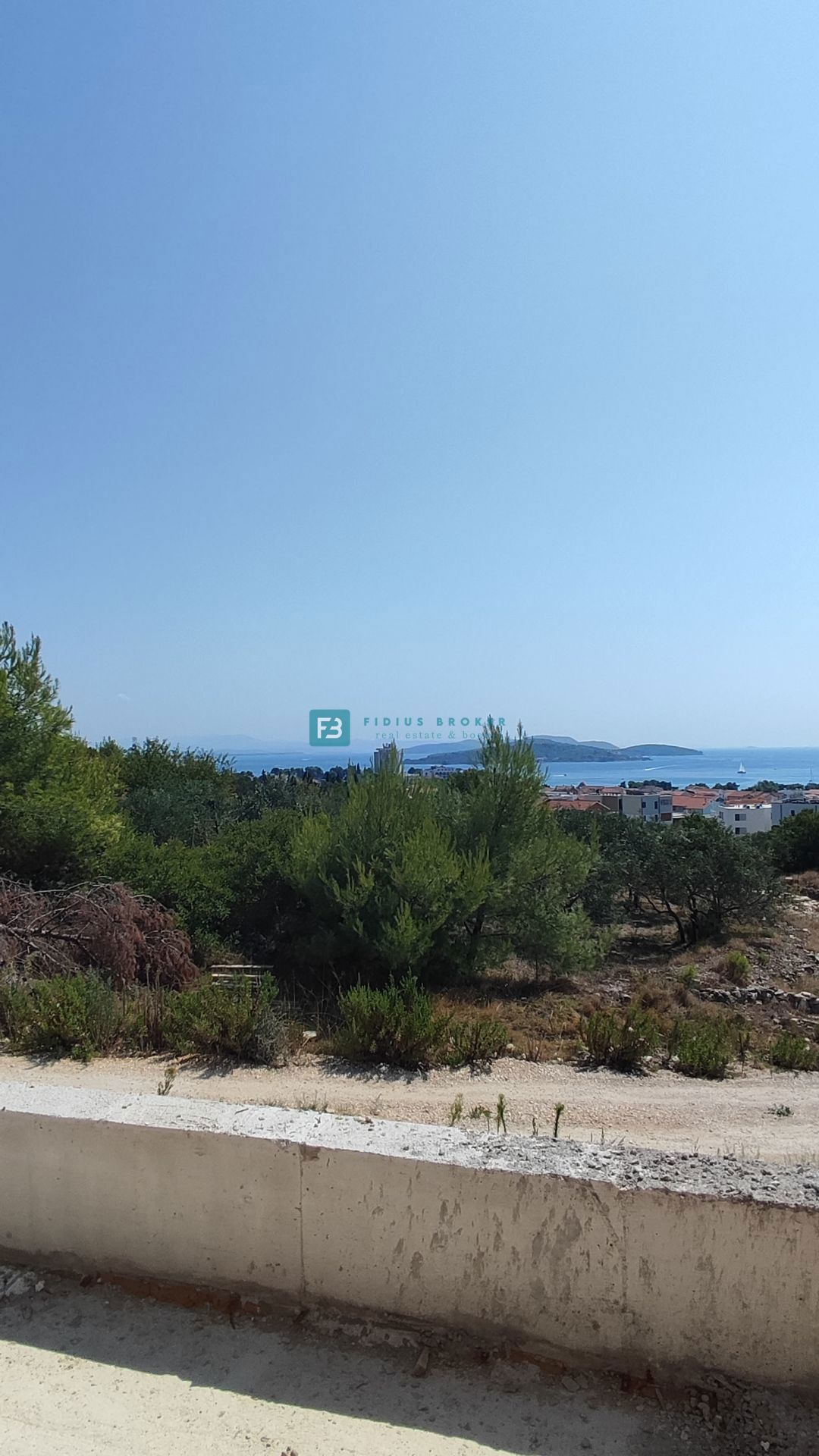 House For sale - ŠIBENSKO-KNINSKA VODICE