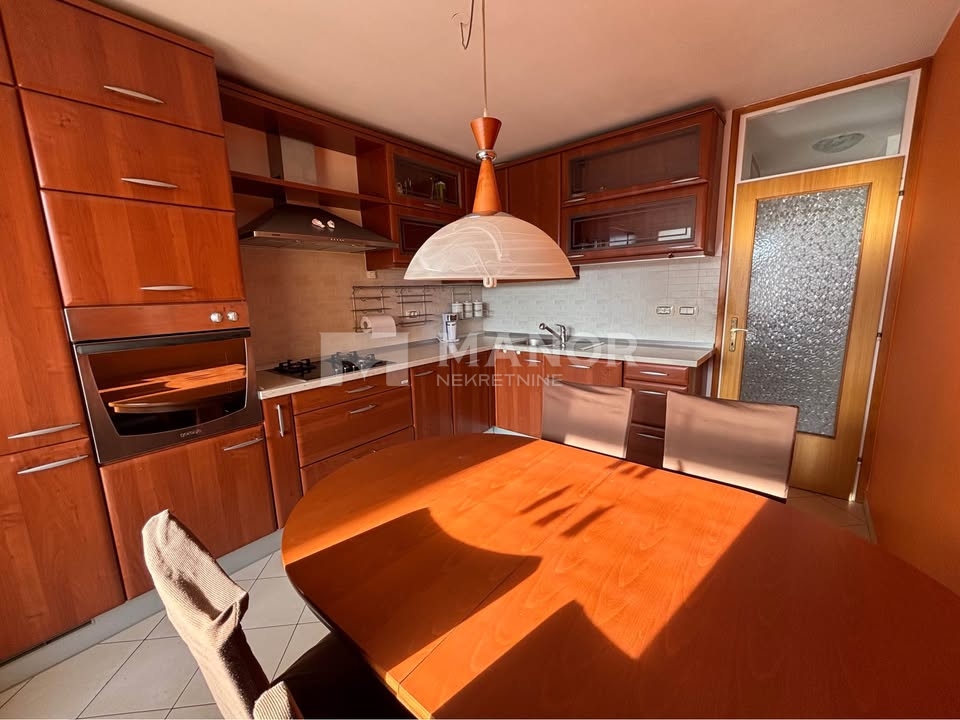 Mieszkanie Do wynajęcia - Primorsko-goranska Rijeka - foto 3/8