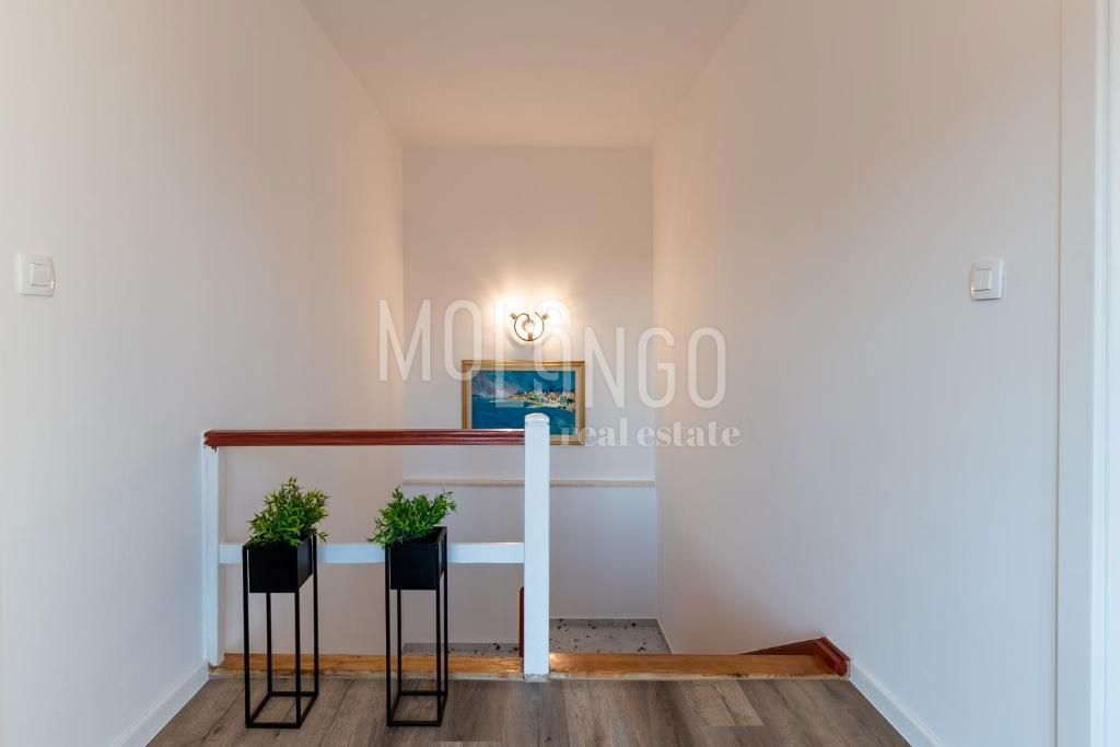 House For sale - PRIMORSKO-GORANSKA NOVI VINODOLSKI