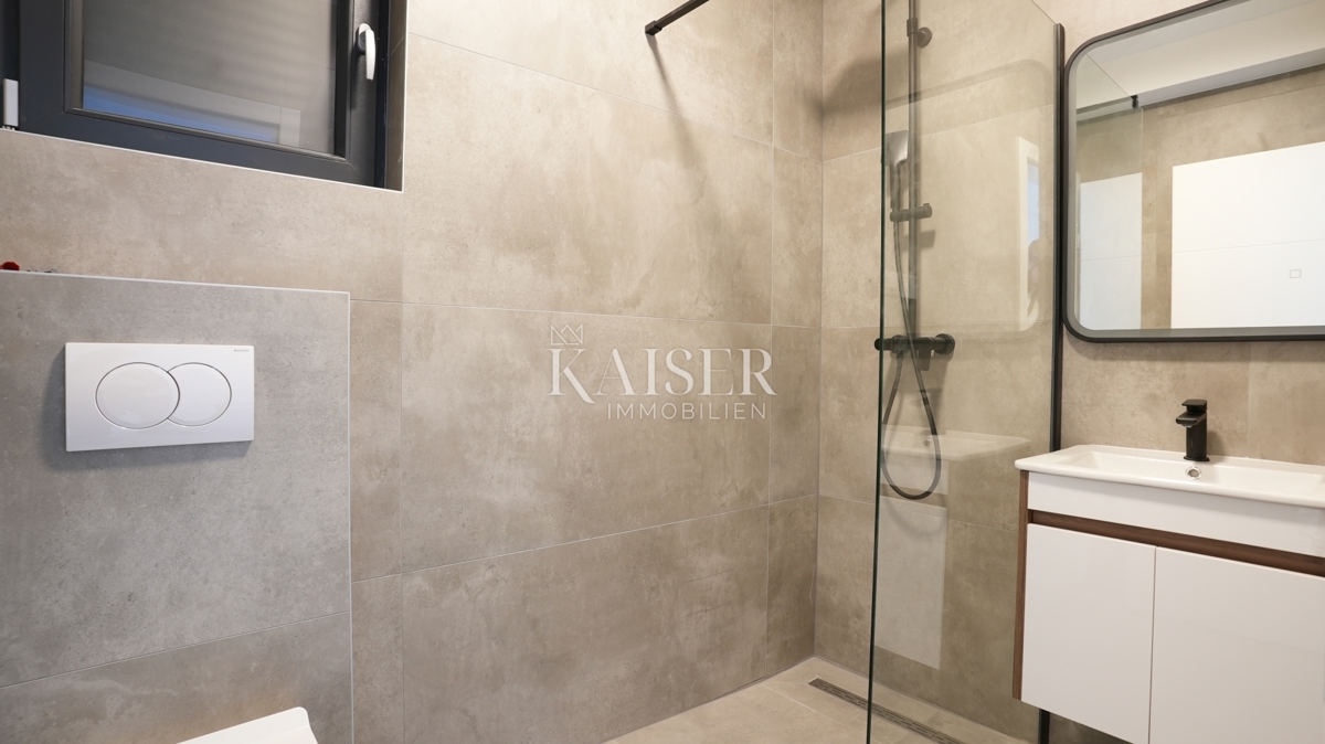 Flat For sale - ŠIBENSKO-KNINSKA VODICE
