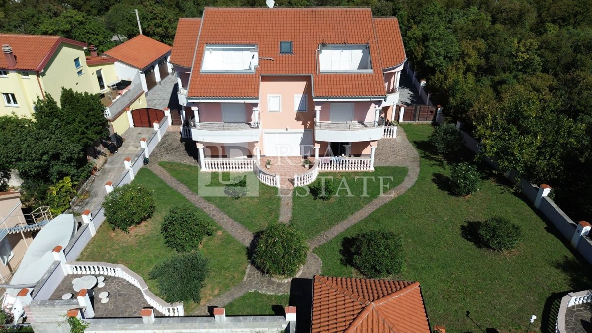 Stan Na prodaju - PRIMORSKO-GORANSKA CRIKVENICA