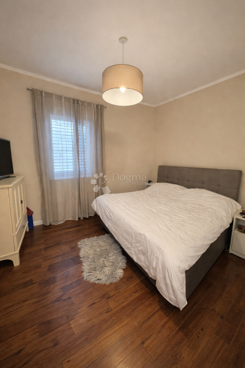 Casa In vendita - SPLITSKO-DALMATINSKA PODSTRANA