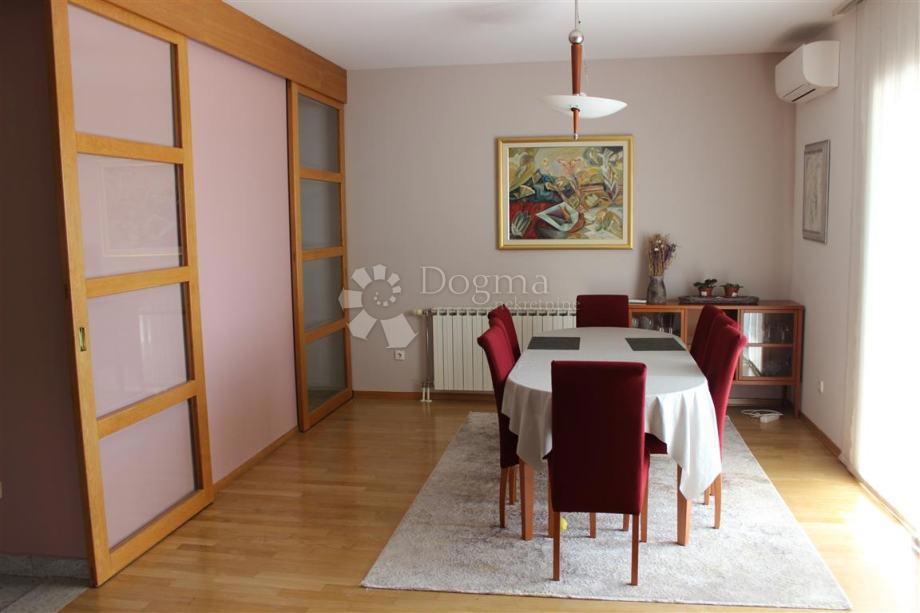 Casa In vendita - SPLITSKO-DALMATINSKA PODSTRANA