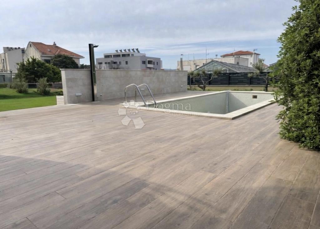 Casa In vendita - SPLITSKO-DALMATINSKA PODSTRANA