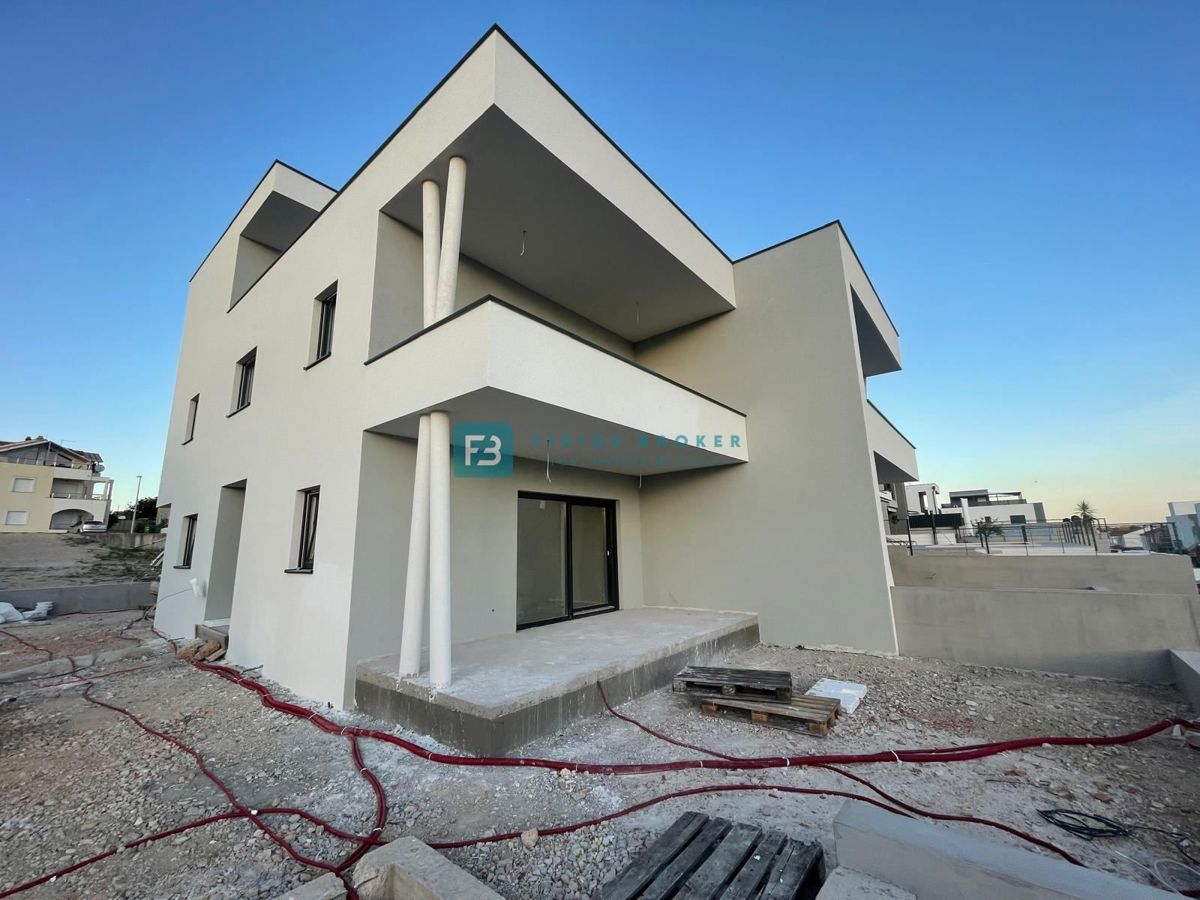 Appartement À vendre - ŠIBENSKO-KNINSKA VODICE