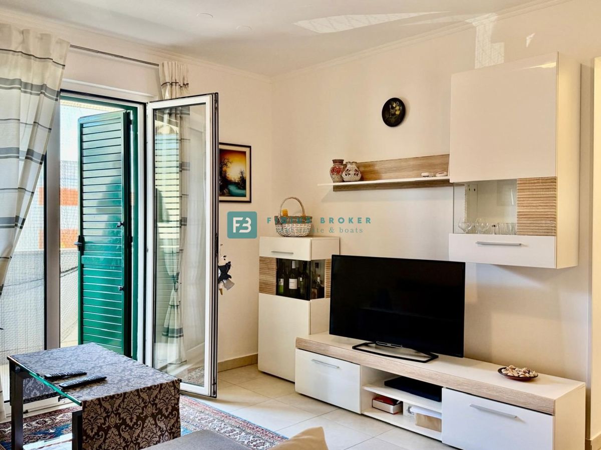 Flat For sale - ŠIBENSKO-KNINSKA VODICE