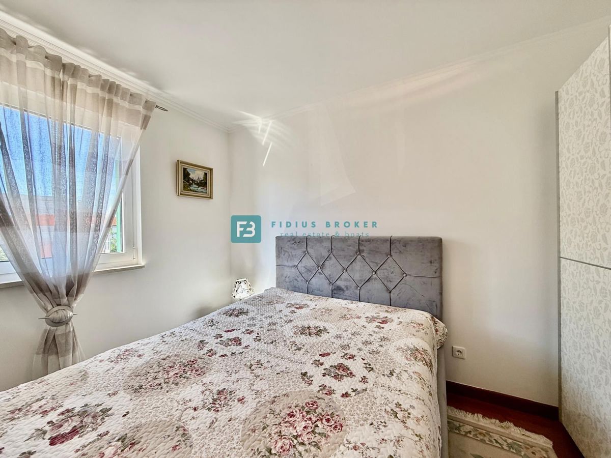 Flat For sale - ŠIBENSKO-KNINSKA VODICE