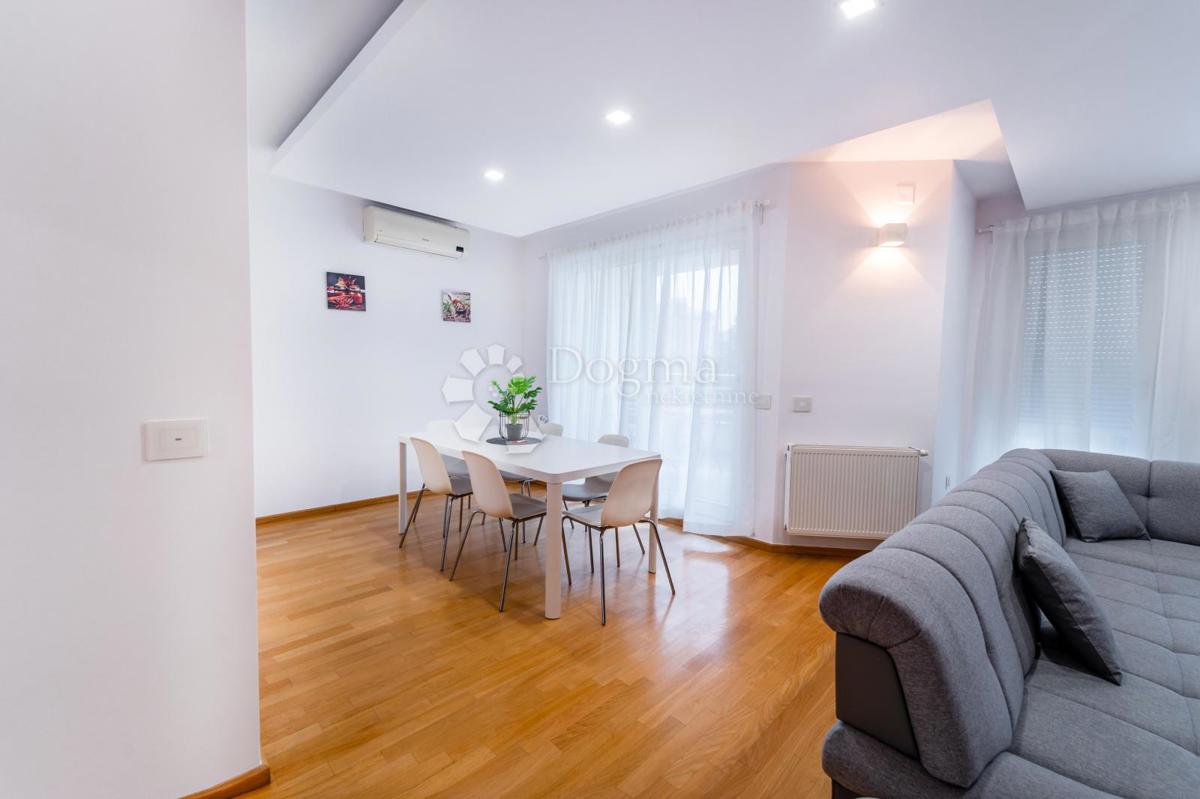 Appartement À louer - VARAŽDINSKA VARAŽDIN