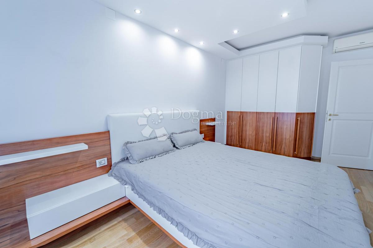 Appartement À louer - VARAŽDINSKA VARAŽDIN