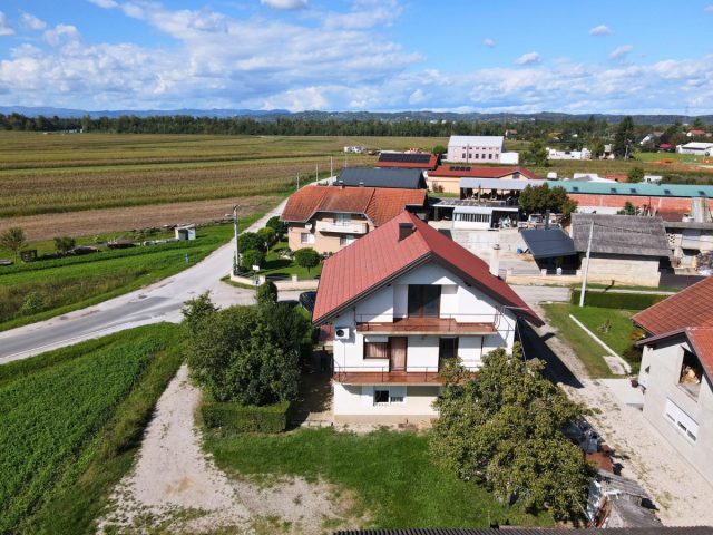 Haus Zu verkaufen - Zagrebačka Samobor - foto 3/6