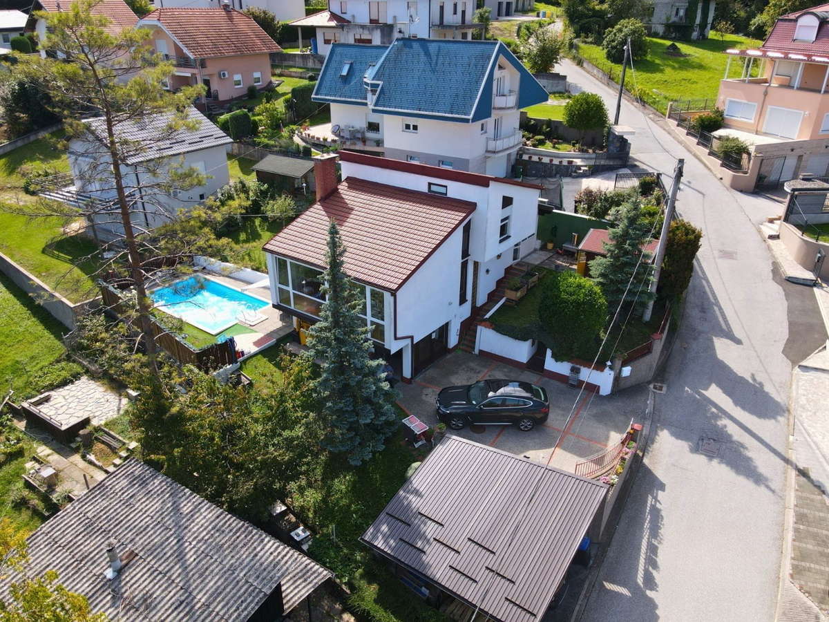 Hiša Na predaj - ZAGREBAČKA SAMOBOR