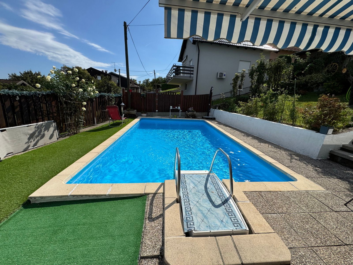 Hiša Na predaj - ZAGREBAČKA SAMOBOR