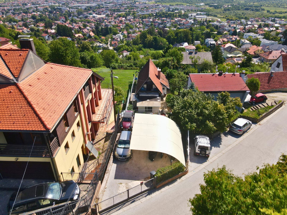 Hiša Na predaj - ZAGREBAČKA SAMOBOR