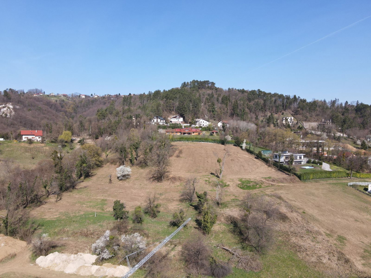 Pozemok Na predaj - ZAGREBAČKA SAMOBOR