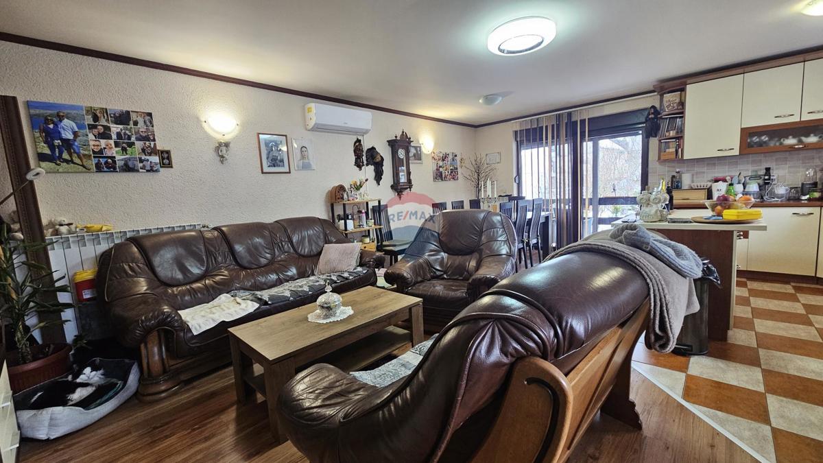 Flat For sale - PRIMORSKO-GORANSKA DELNICE