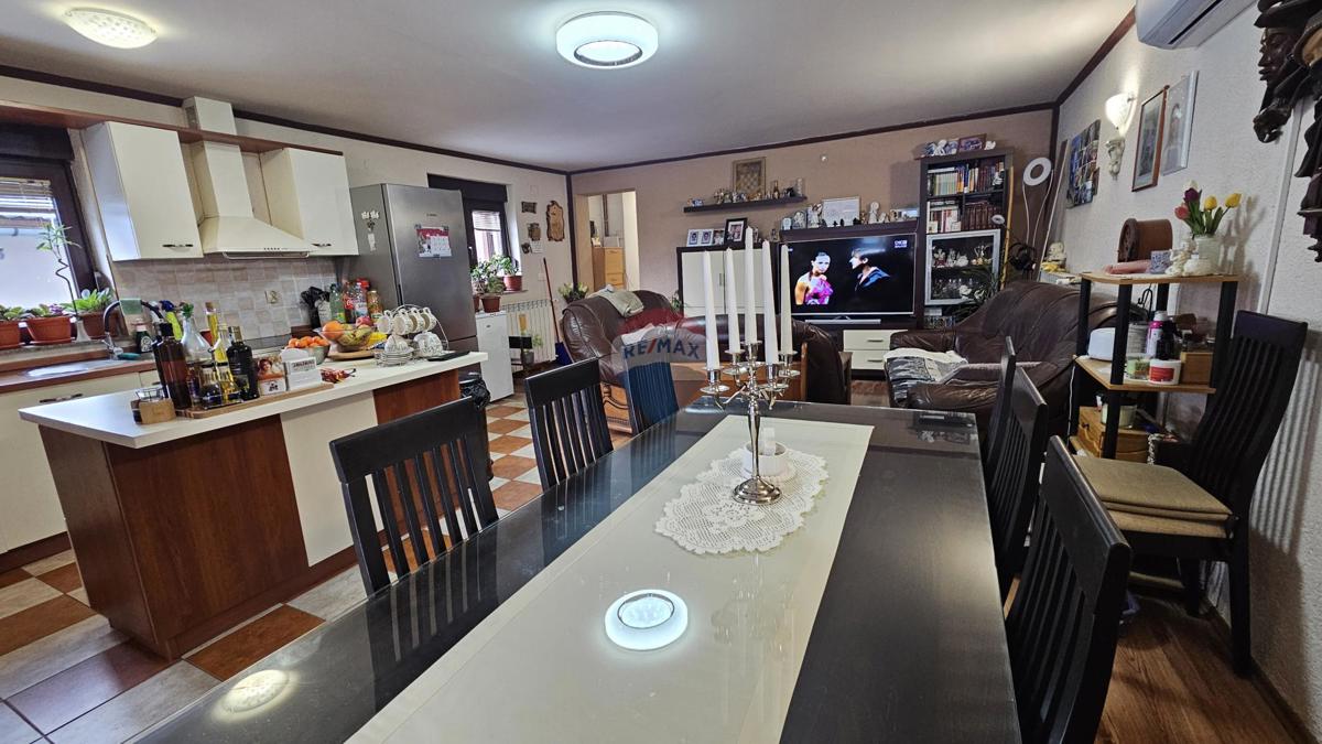 Flat For sale - PRIMORSKO-GORANSKA DELNICE