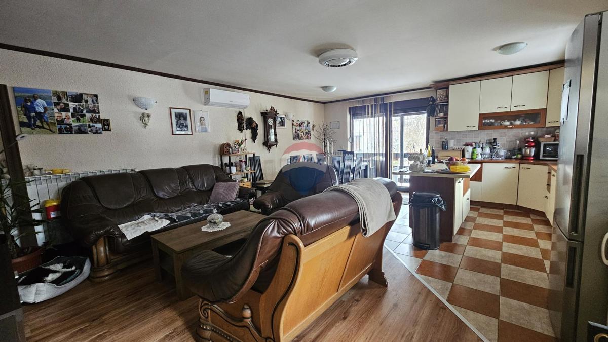 Flat For sale - PRIMORSKO-GORANSKA DELNICE