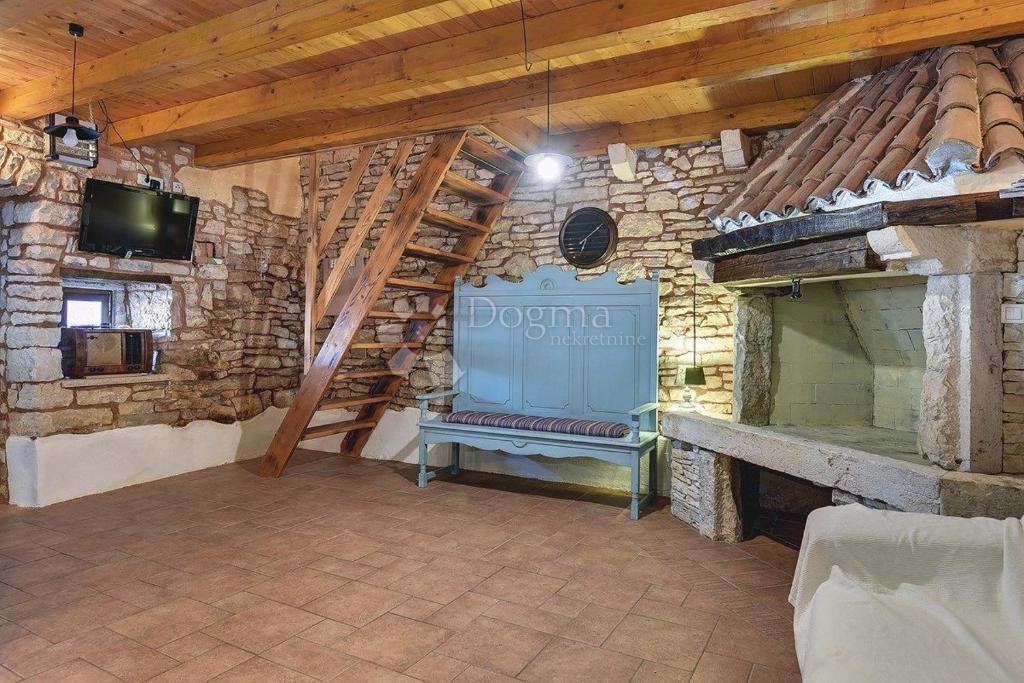 Haus Zu verkaufen - ISTARSKA SVETVINČENAT