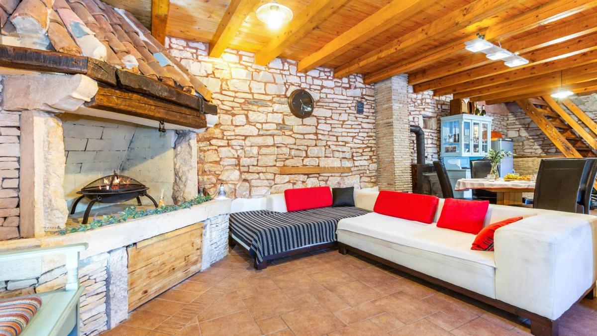 Haus Zu verkaufen - ISTARSKA SVETVINČENAT