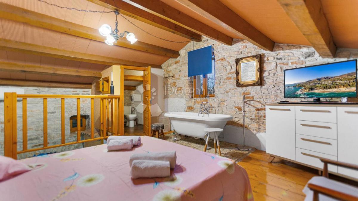 Haus Zu verkaufen - ISTARSKA SVETVINČENAT