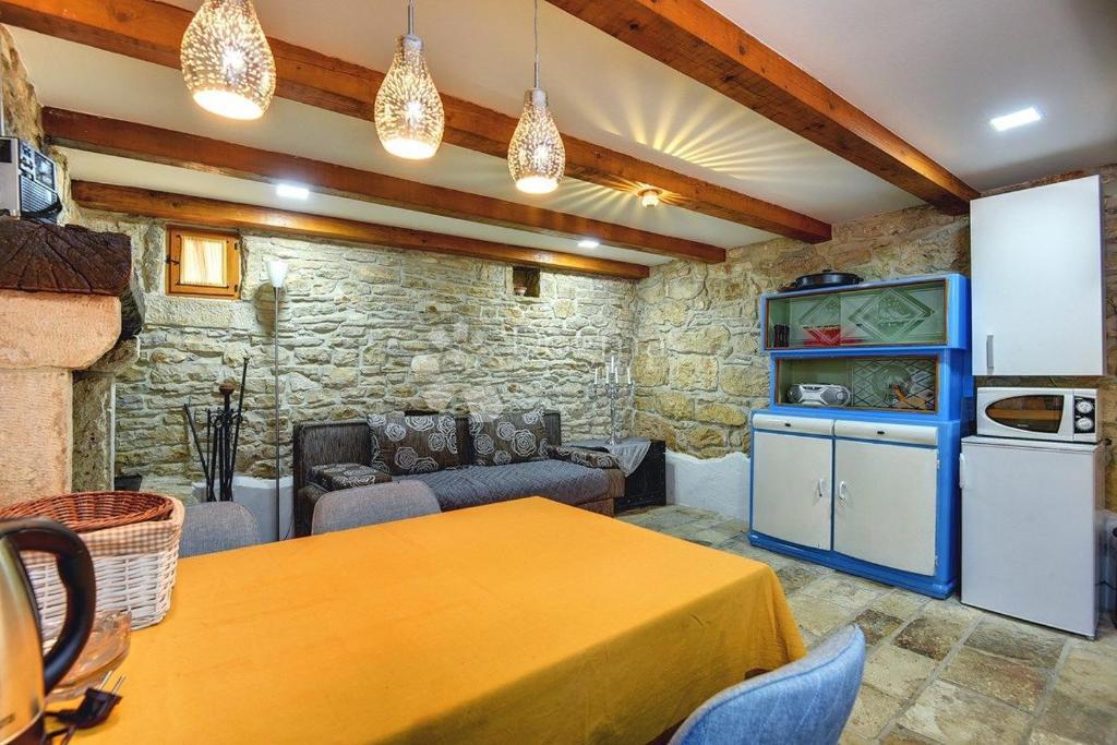 Hiša Na predaj - ISTARSKA SVETVINČENAT