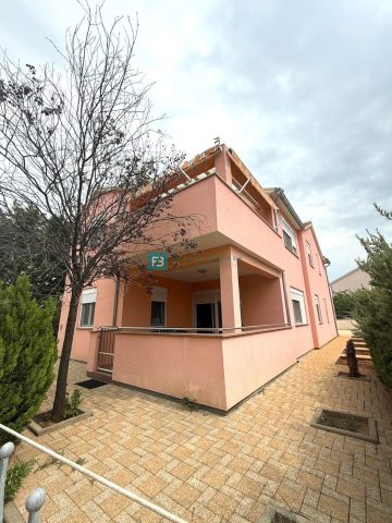 Dom na sprzedaż 283 m² – Vodice