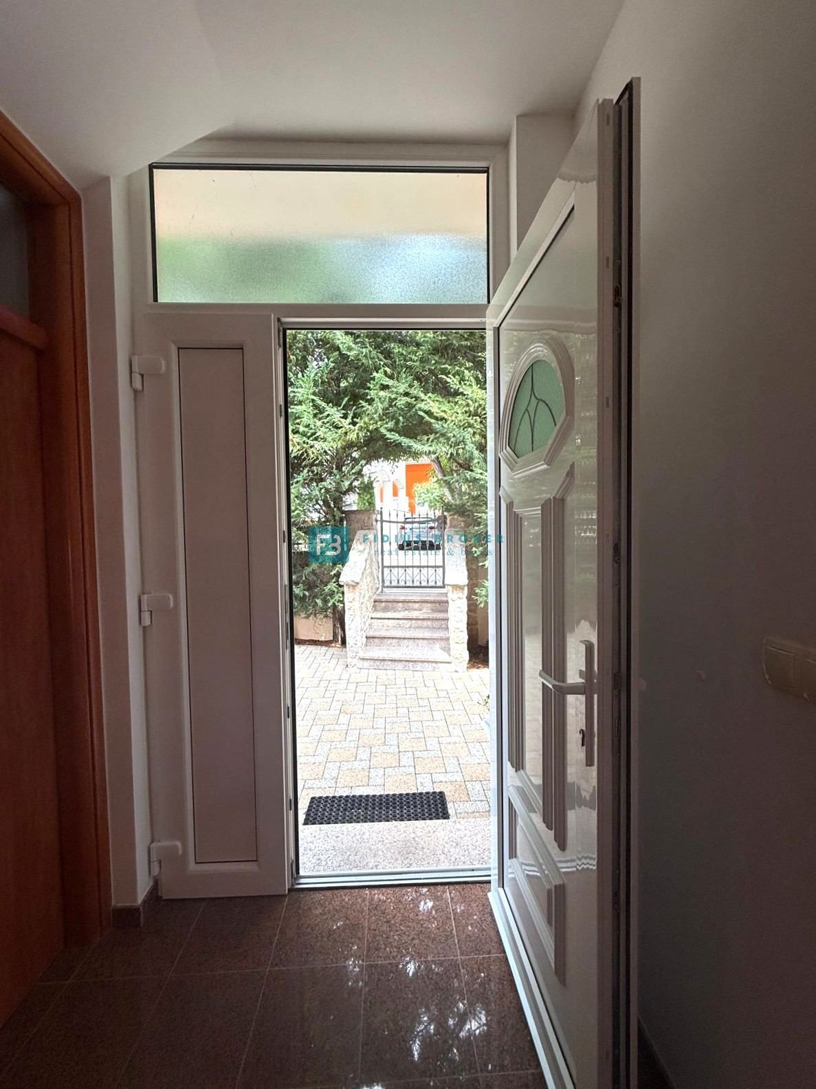 House For sale - ŠIBENSKO-KNINSKA VODICE