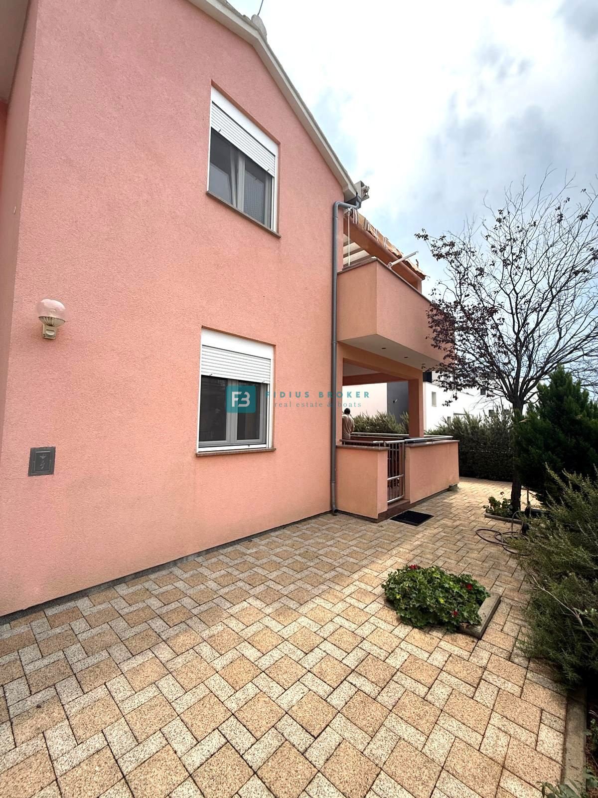 House For sale - ŠIBENSKO-KNINSKA VODICE