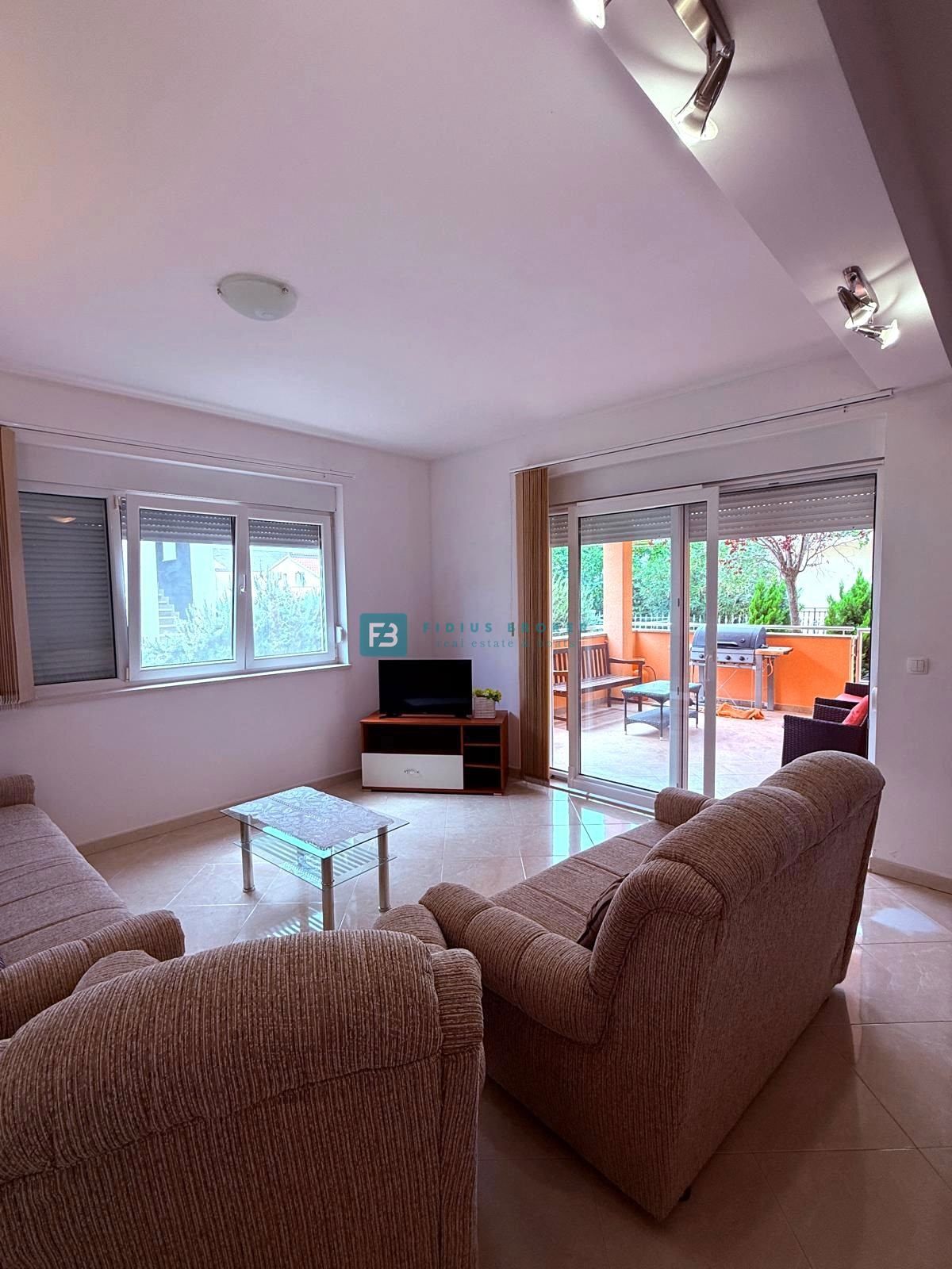 House For sale - ŠIBENSKO-KNINSKA VODICE