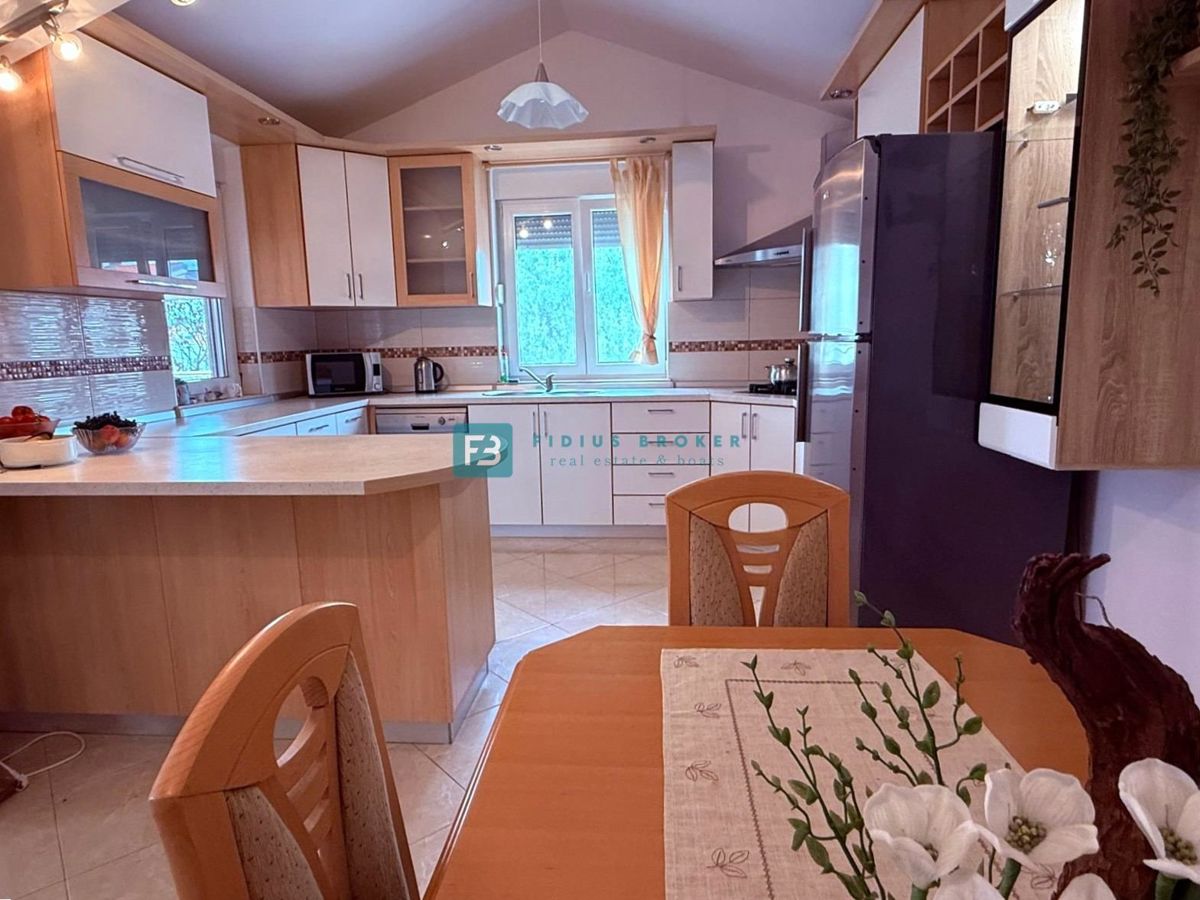 House For sale - ŠIBENSKO-KNINSKA VODICE