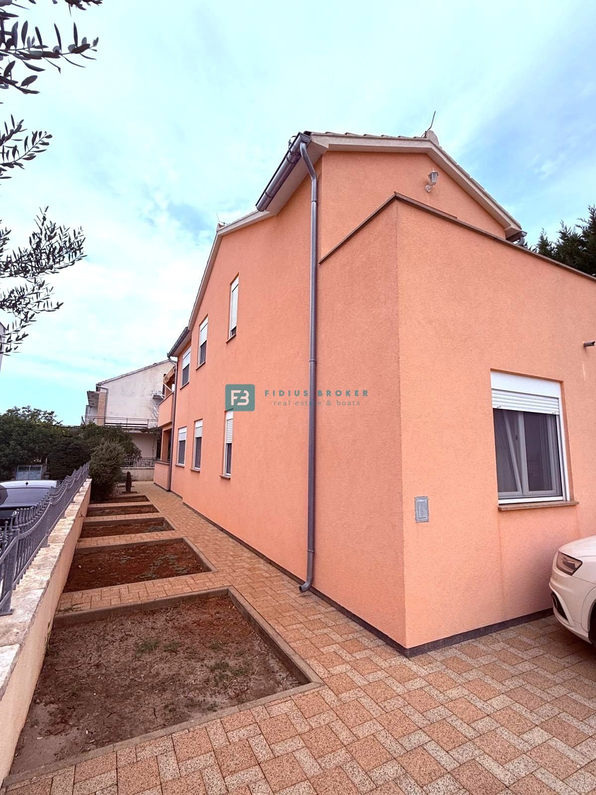 House For sale - ŠIBENSKO-KNINSKA VODICE