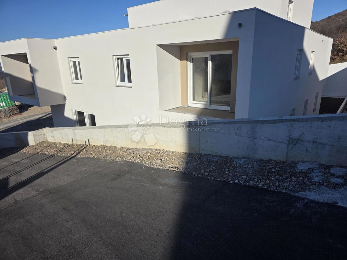 Flat For sale - PRIMORSKO-GORANSKA BAKAR