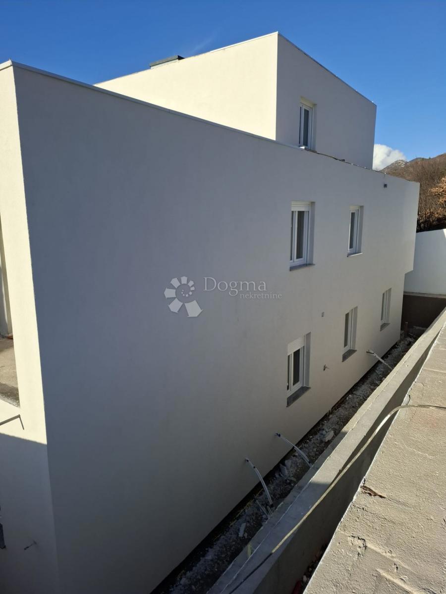 Flat For sale - PRIMORSKO-GORANSKA BAKAR