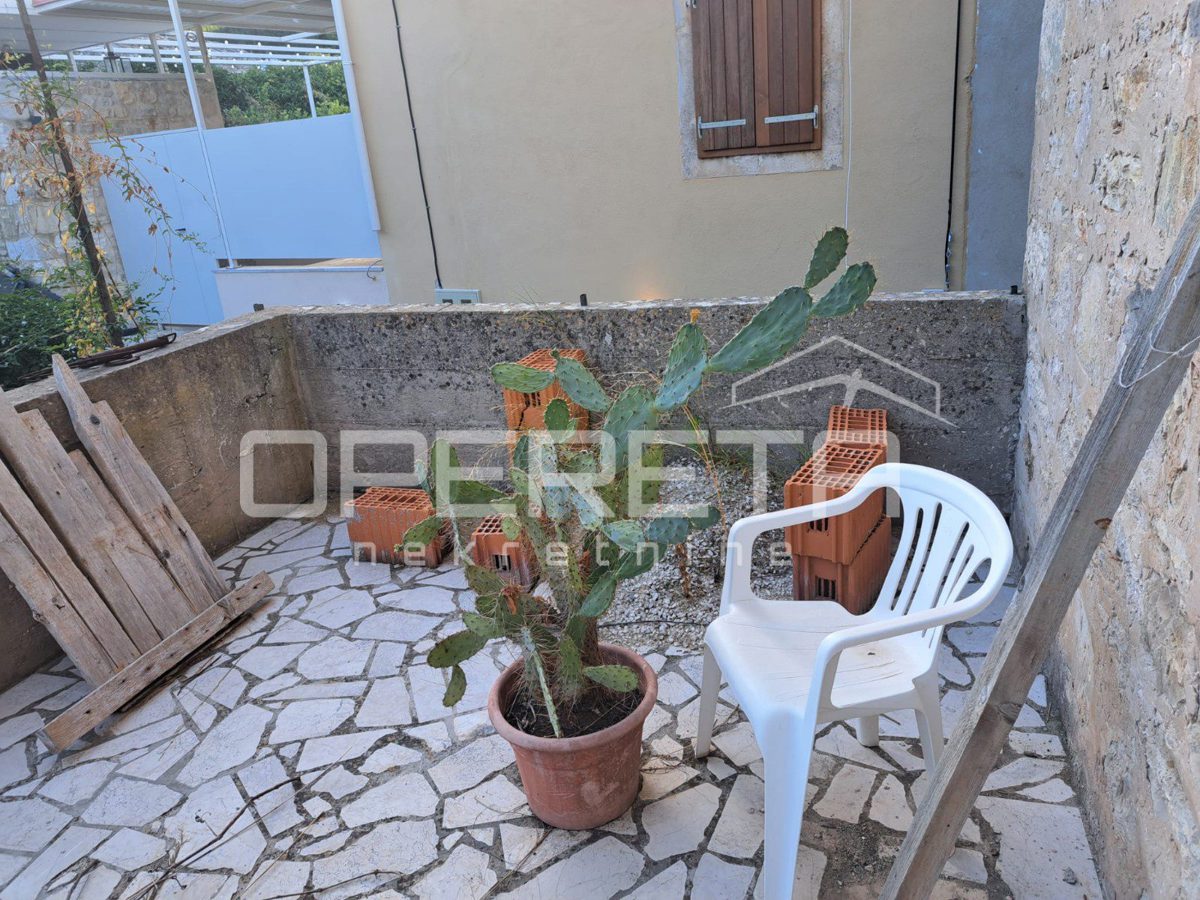 House For sale - SPLITSKO-DALMATINSKA VIS