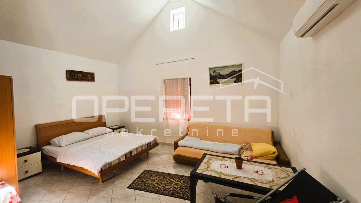 House For sale - LIČKO-SENJSKA KARLOBAG
