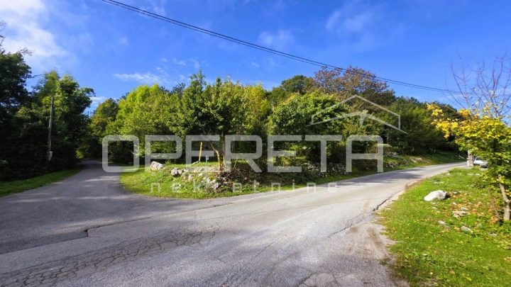 Land for sale 2000 m² – Senj