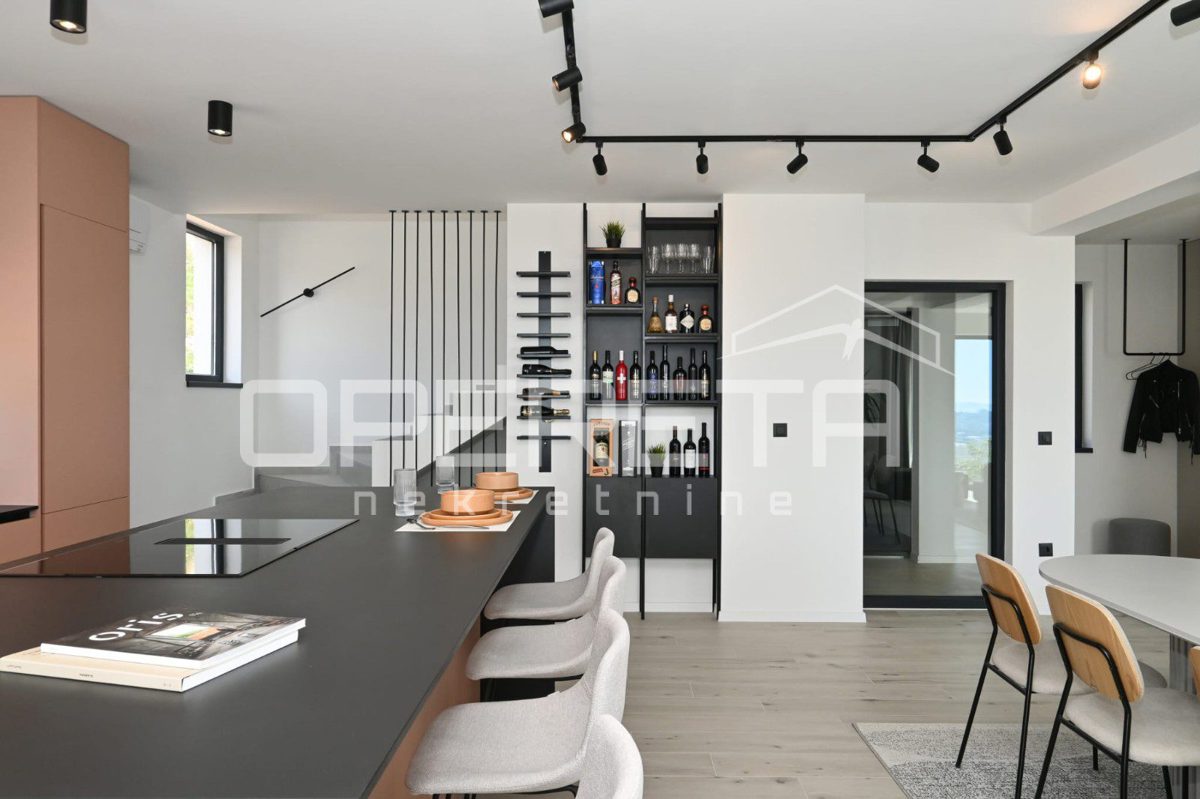Maison À vendre - SPLITSKO-DALMATINSKA KLIS