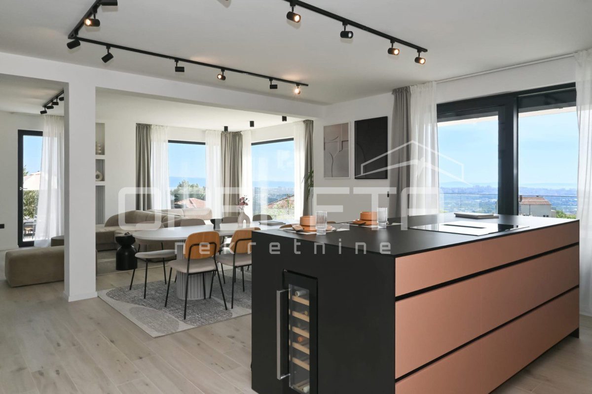 Maison À vendre - SPLITSKO-DALMATINSKA KLIS