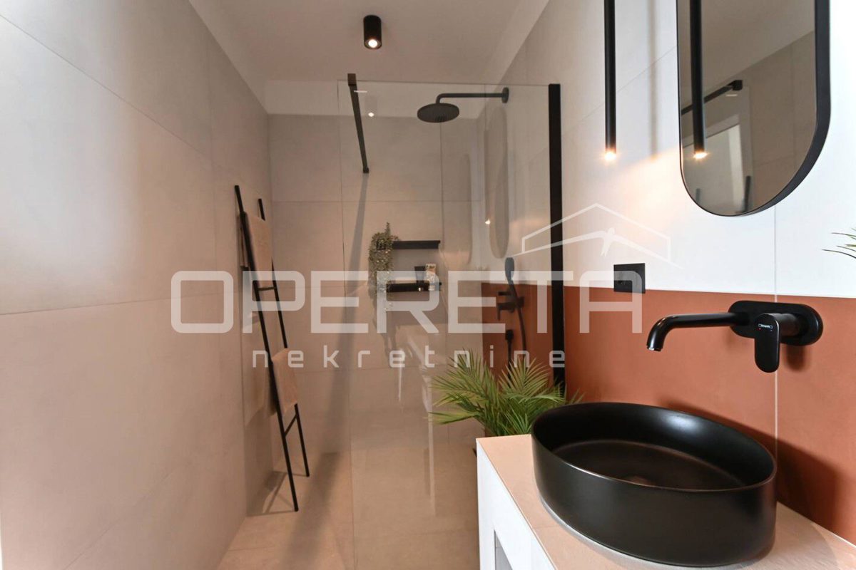 Maison À vendre - SPLITSKO-DALMATINSKA KLIS
