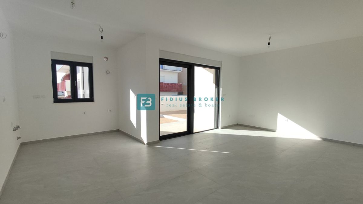 Flat For sale - ŠIBENSKO-KNINSKA VODICE