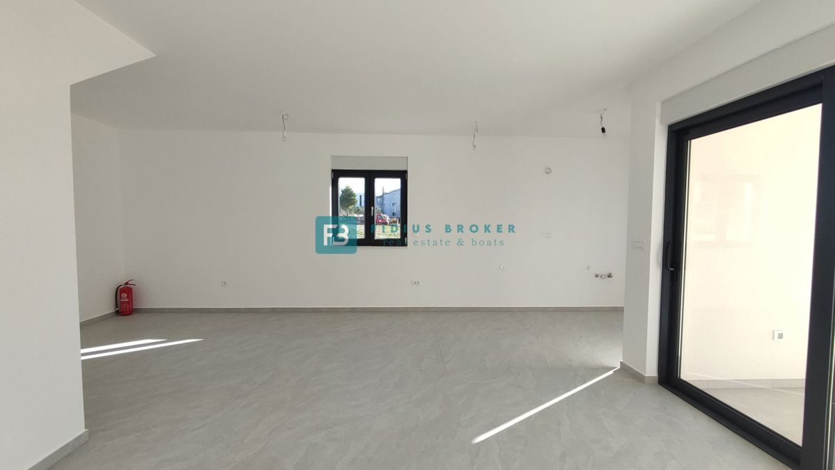 Flat For sale - ŠIBENSKO-KNINSKA VODICE