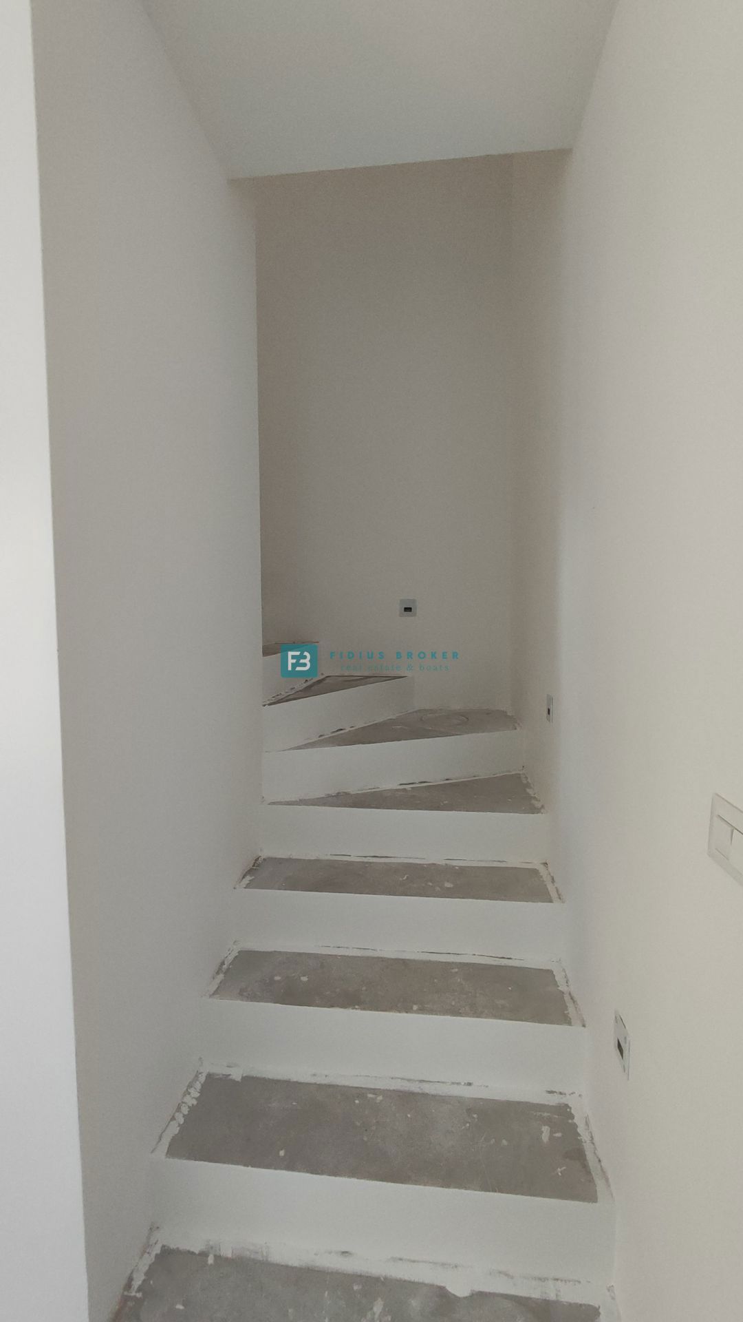 Flat For sale - ŠIBENSKO-KNINSKA VODICE