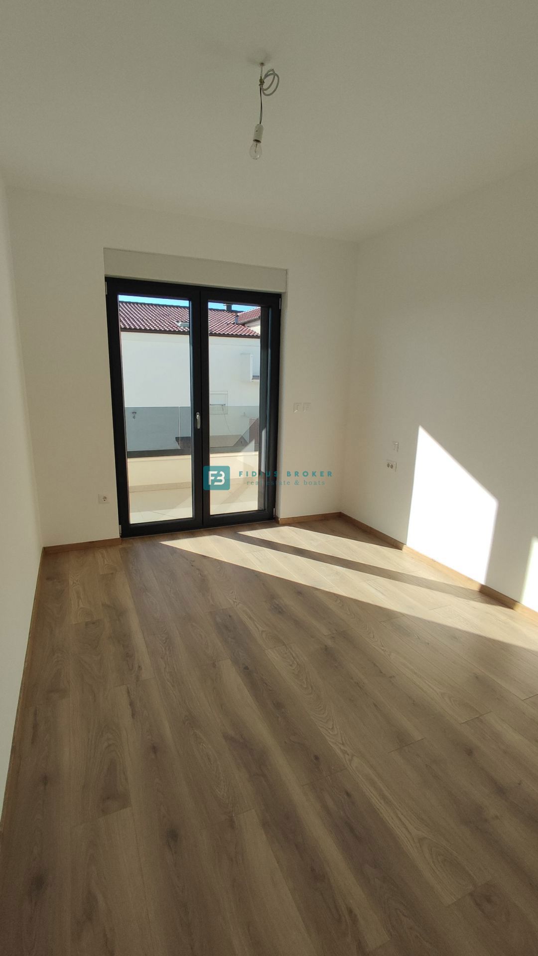 Flat For sale - ŠIBENSKO-KNINSKA VODICE
