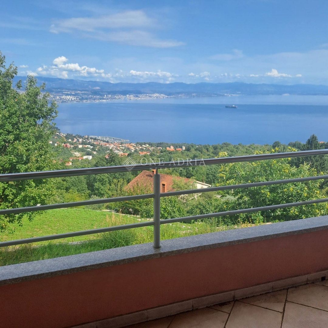 Flat For sale - PRIMORSKO-GORANSKA LOVRAN